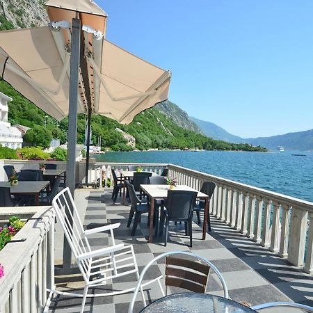 Apartamento Tau Mir I Dobro Kotor Exterior foto