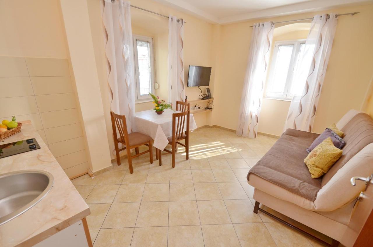 Apartamento Tau Mir I Dobro Kotor Exterior foto