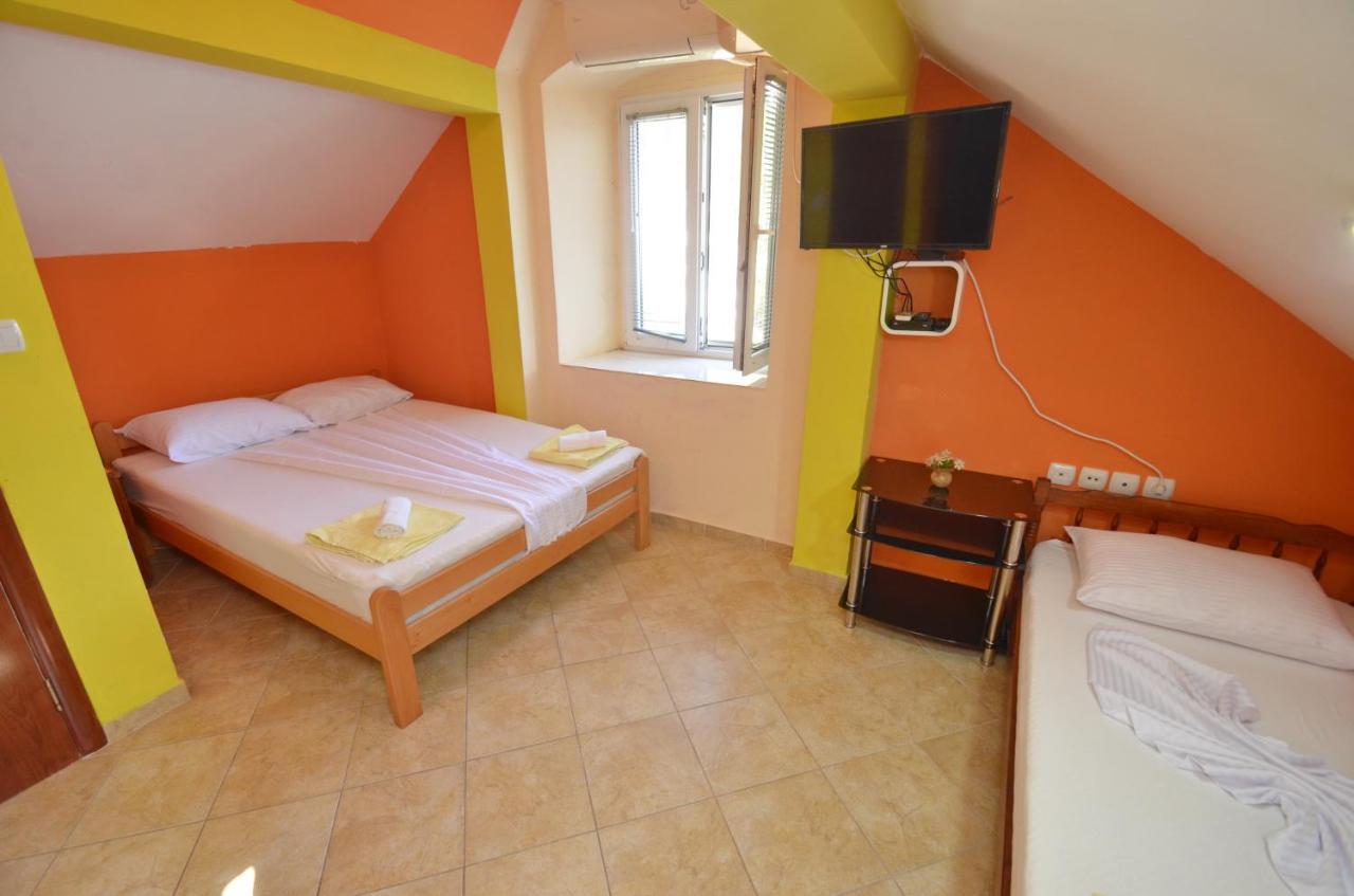 Apartamento Tau Mir I Dobro Kotor Exterior foto