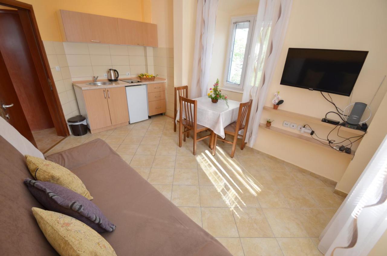 Apartamento Tau Mir I Dobro Kotor Exterior foto