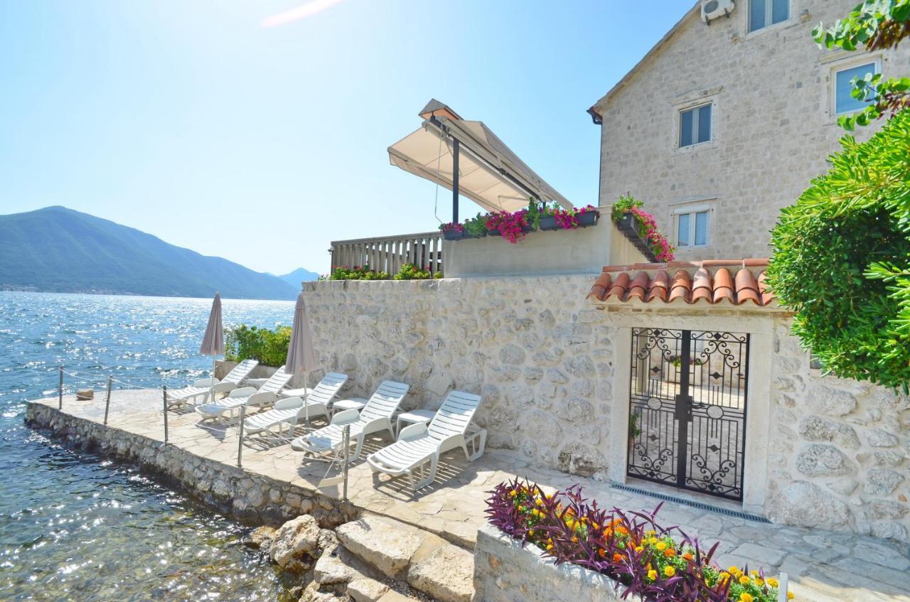 Apartamento Tau Mir I Dobro Kotor Exterior foto