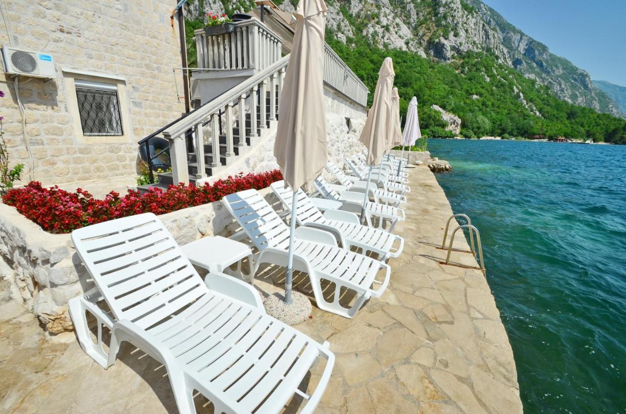 Apartamento Tau Mir I Dobro Kotor Exterior foto
